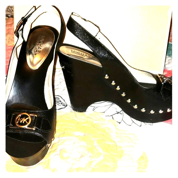 Michael Kors wedges - Picture 1 of 2